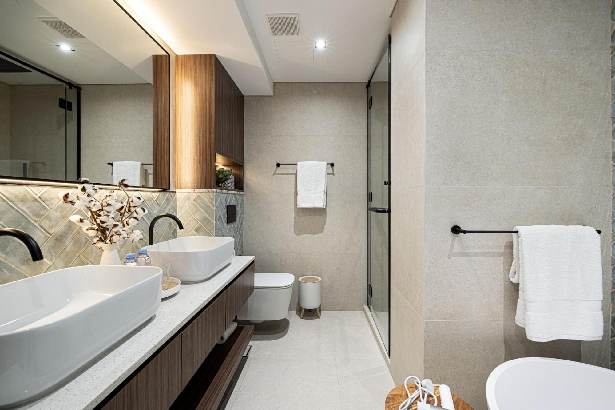 The Signature Burj Khalifa View With Terrace Apartment *
